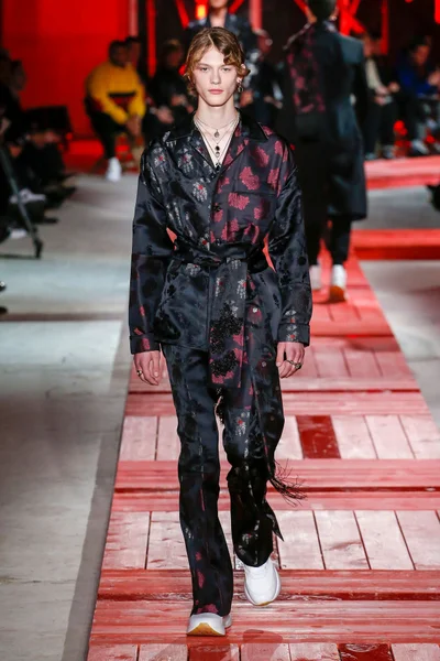 Look 36
